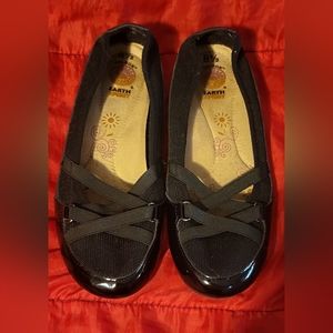 Earth Spirit Gelron Womens Casual Slip On Black Flats